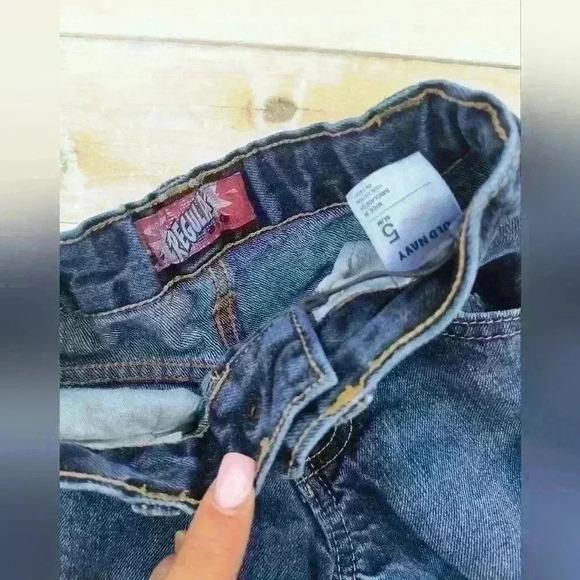 Old Navy Boys Denim Blue Jeans Regular Fit Size 5 Slim - Picture 3 of 5